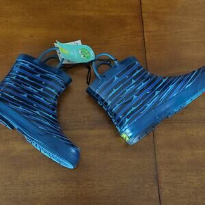 Western Chief Blue Boys Shark Shorty-blue rain boot little kids size 11 NEW W T